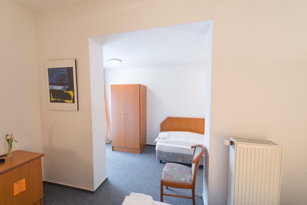 Goethe Hotel Messe By Trip Inn Frankfurt am Main Exteriör bild