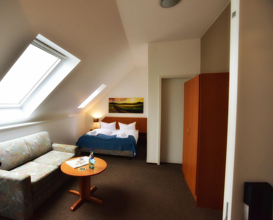 Goethe Hotel Messe By Trip Inn Frankfurt am Main Exteriör bild