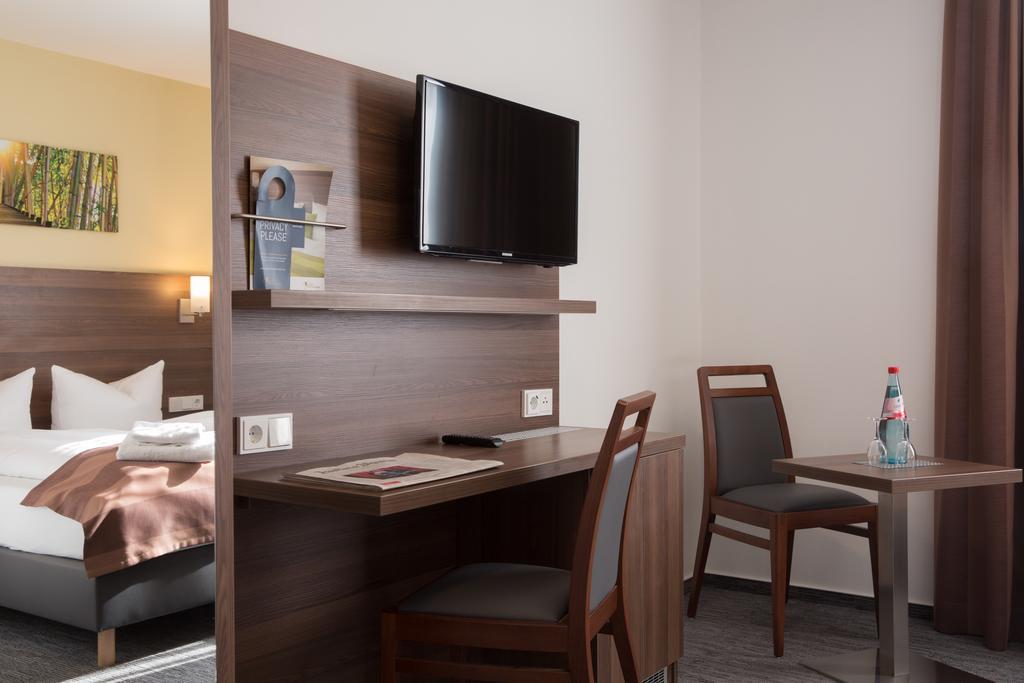 Goethe Hotel Messe By Trip Inn Frankfurt am Main Exteriör bild