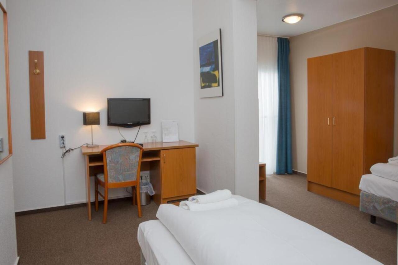 Goethe Hotel Messe By Trip Inn Frankfurt am Main Exteriör bild